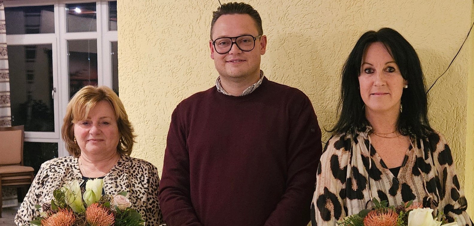 Sie sehen Sigrid Plappert, Frederik Hohnstein und Nadine Böttinger.