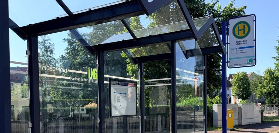 Bushaltestelle Hosenfeld Sie sehen die Bushaltestelle in Hosenfeld.