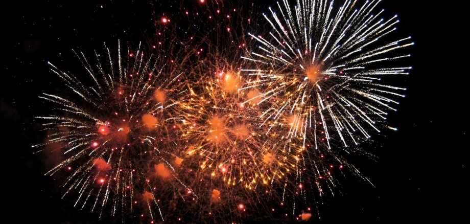 Feuerwerk Sie sehen ein Bild von einem Feuerwerk.